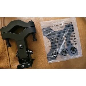 Heavy Bracket Pole Mount with 63mm and 100mm VESA Plate, Indoor/Outdoor New